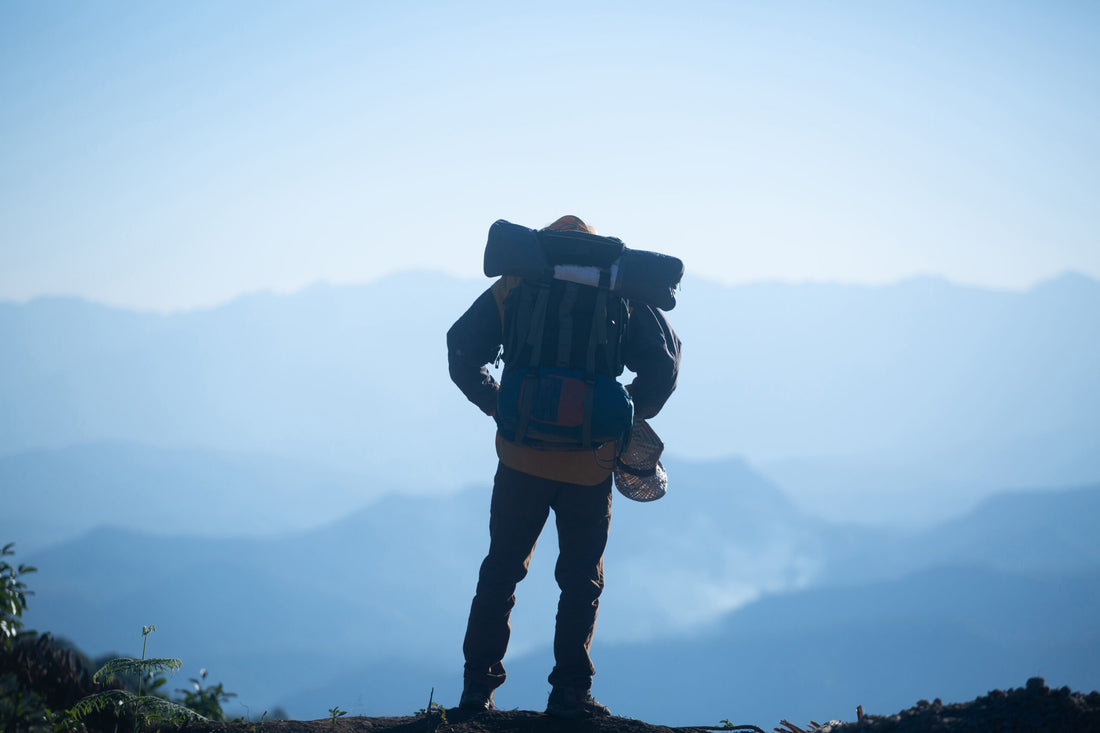 Los mejores consejos para planear y escoger tu equipo esencial para ir de campamento